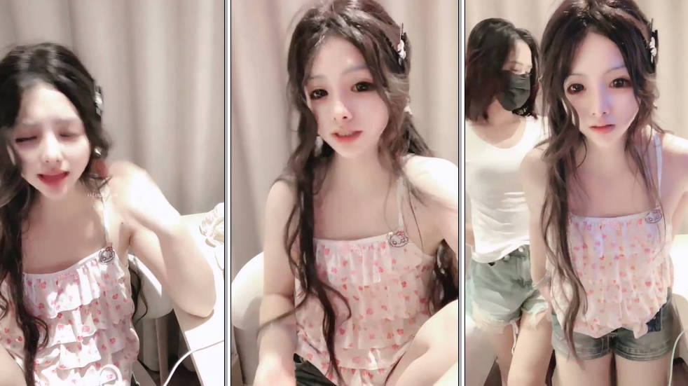 正点校花拉闺蜜下海双修【1点萝】双女神尺度全开 黑丝嫩穴太养眼 骚舞叠罗汉道具自慰 (5)